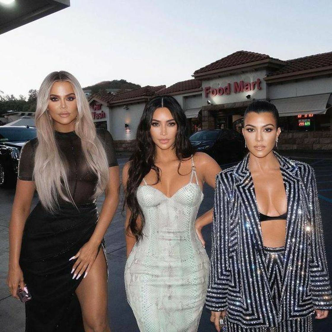 Fashion Klhoe, Kim and Kourtney