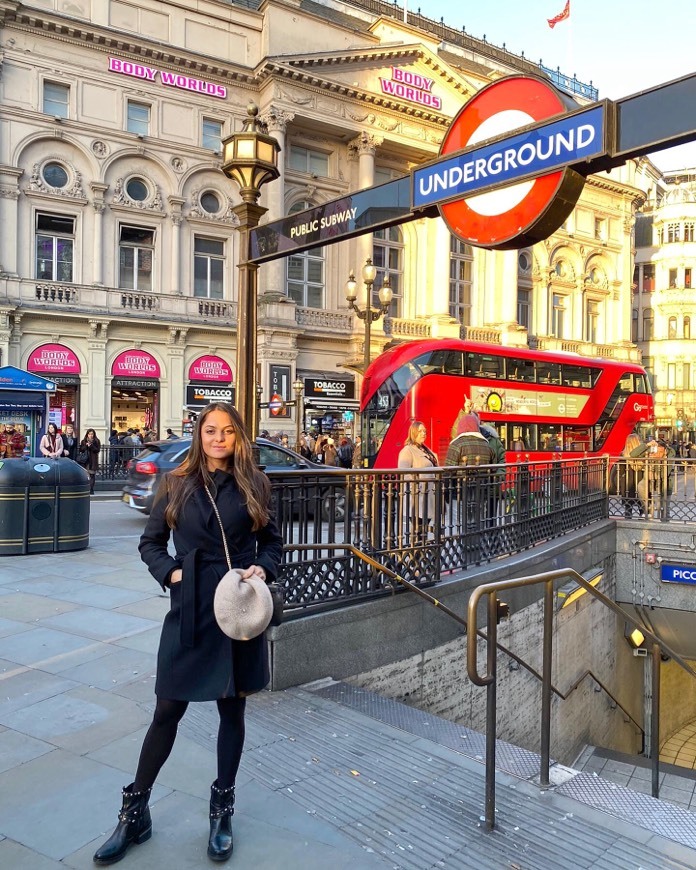 Lugar Piccadilly Circus