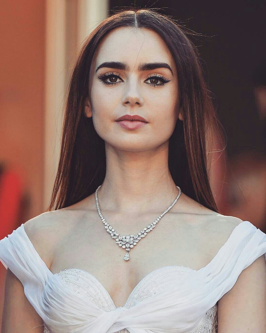 Fashion Lily Collins 