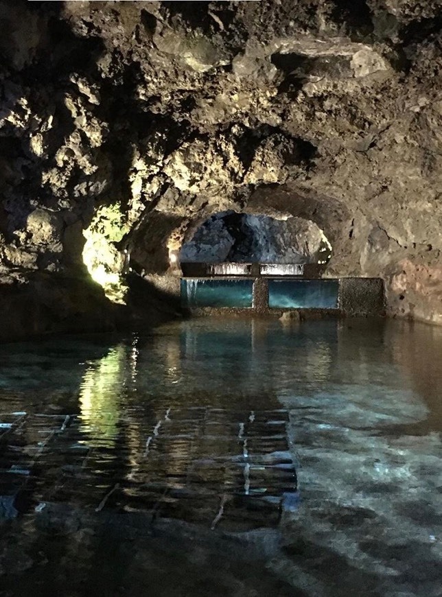 Lugar Grutas de São Vicente