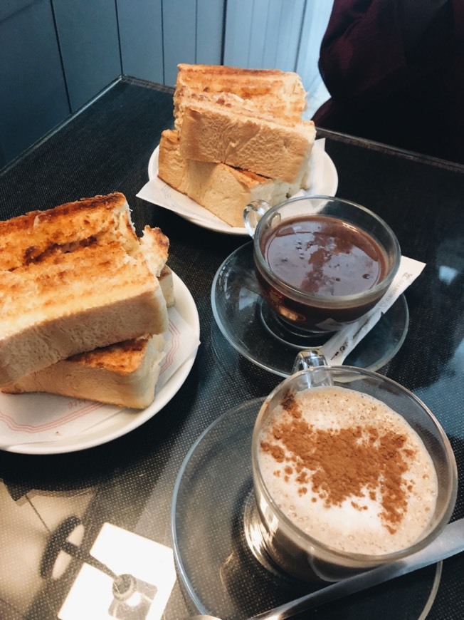 Restaurants T2 Caffe