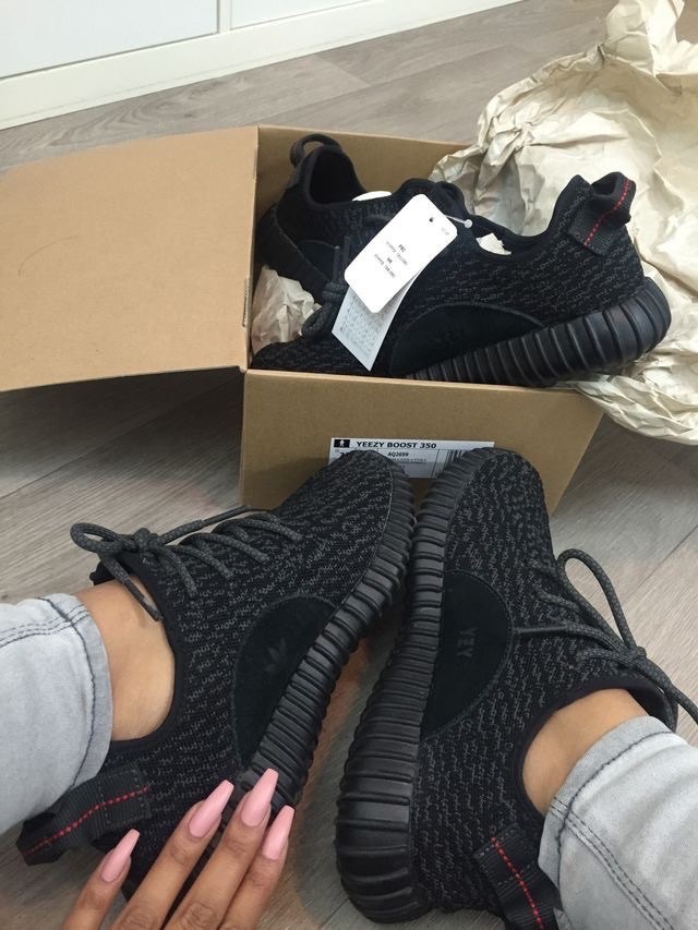 Products Adidas Yeezy Boost 350