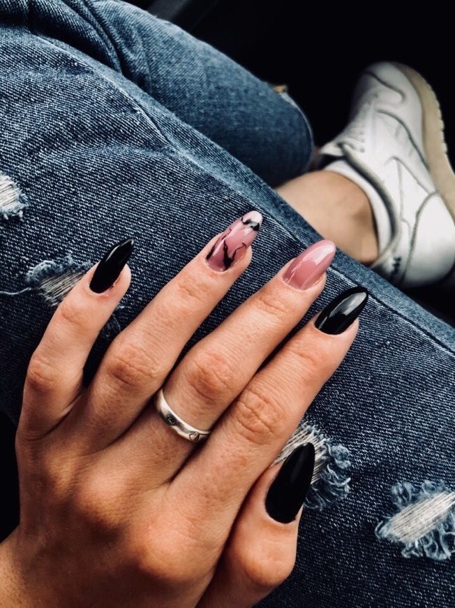 Fashion Black Nails 