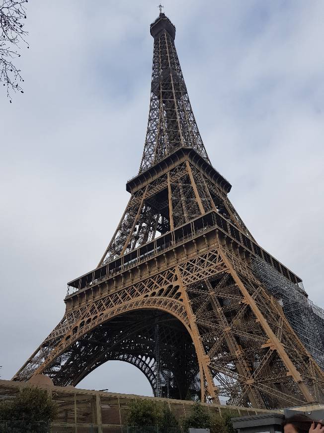 Place Torre Eiffel