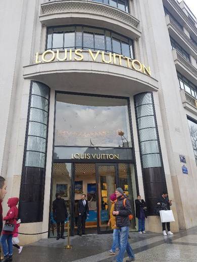 Louis Vuitton Maison Champs Élysées