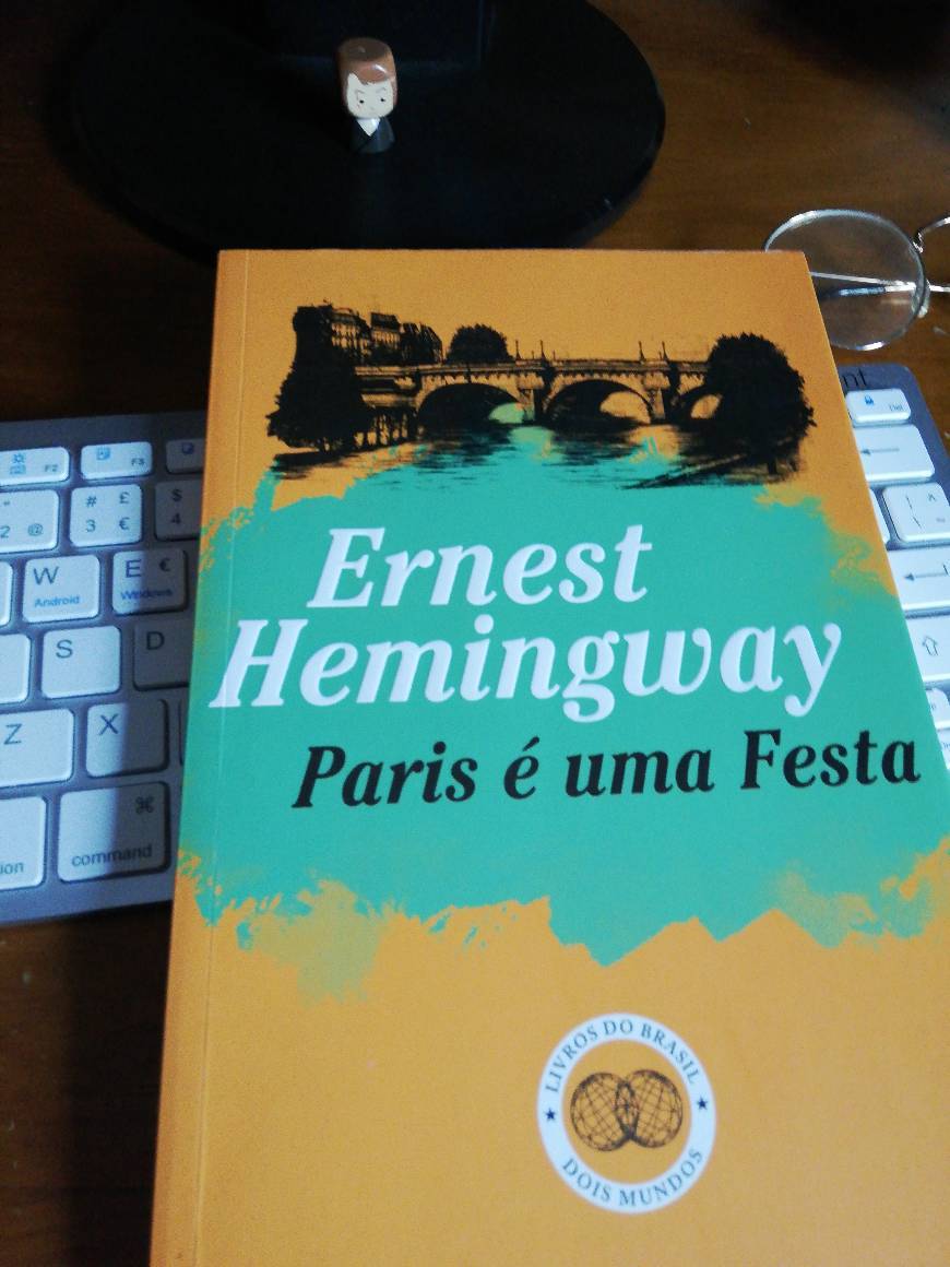 Libro Paris é uma festa 