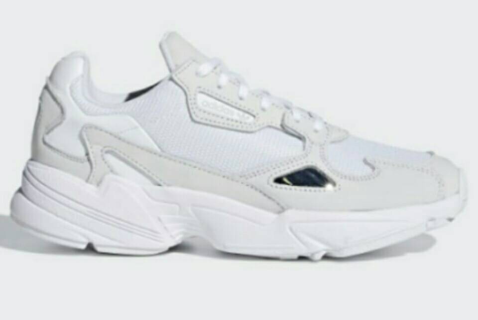 Producto Adidas Falcon