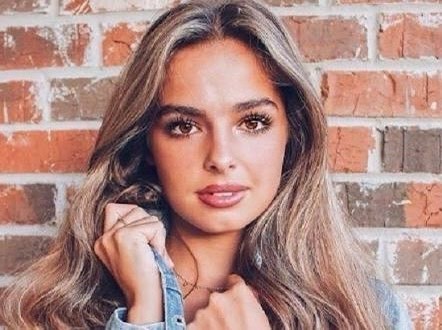 Social Addison Rae