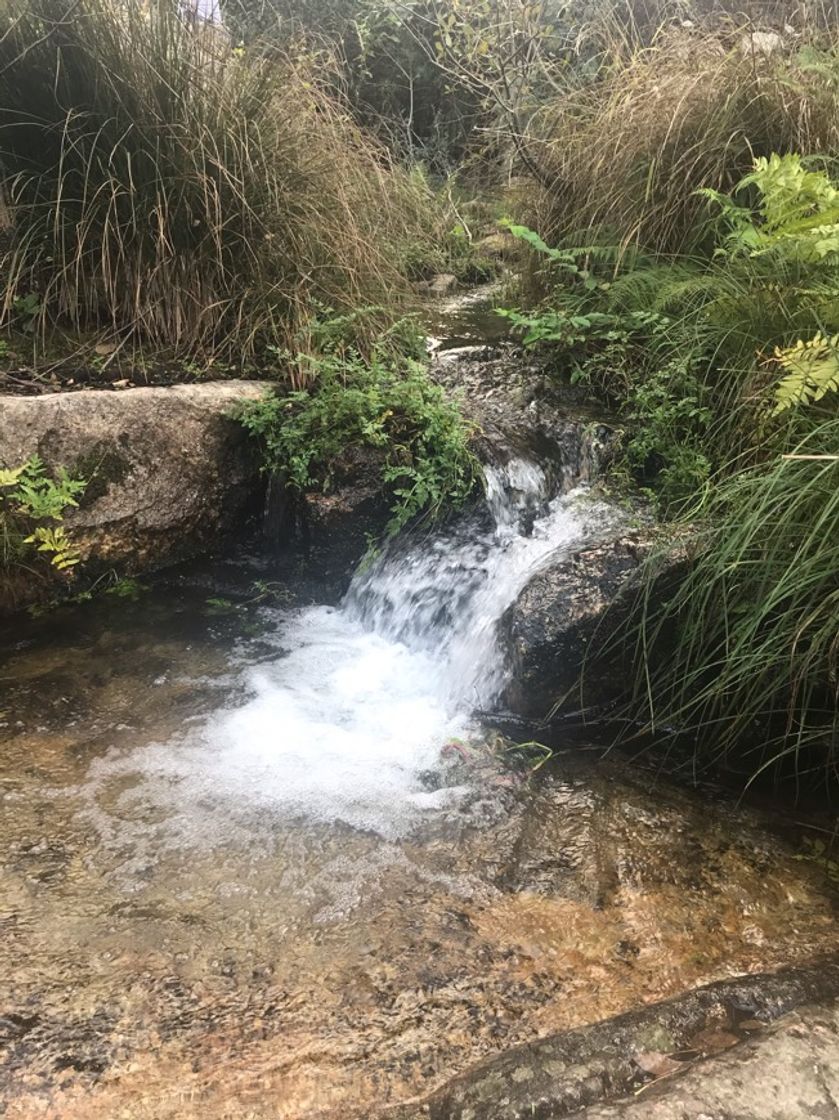 Place Cascata de Várzeas