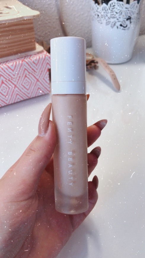 Product Fenty beauty- Base de longa duração 