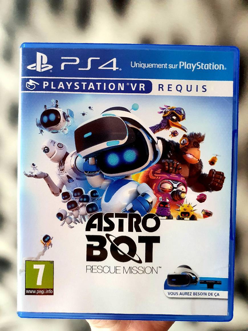 Fashion Astro Bot