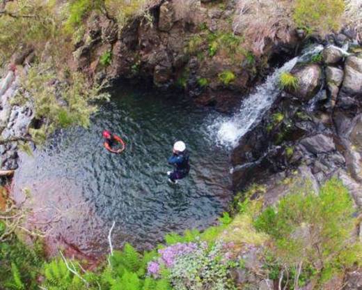 Experiência de Canyoning para 1 ou 2 Pessoas | Epic Madeira
