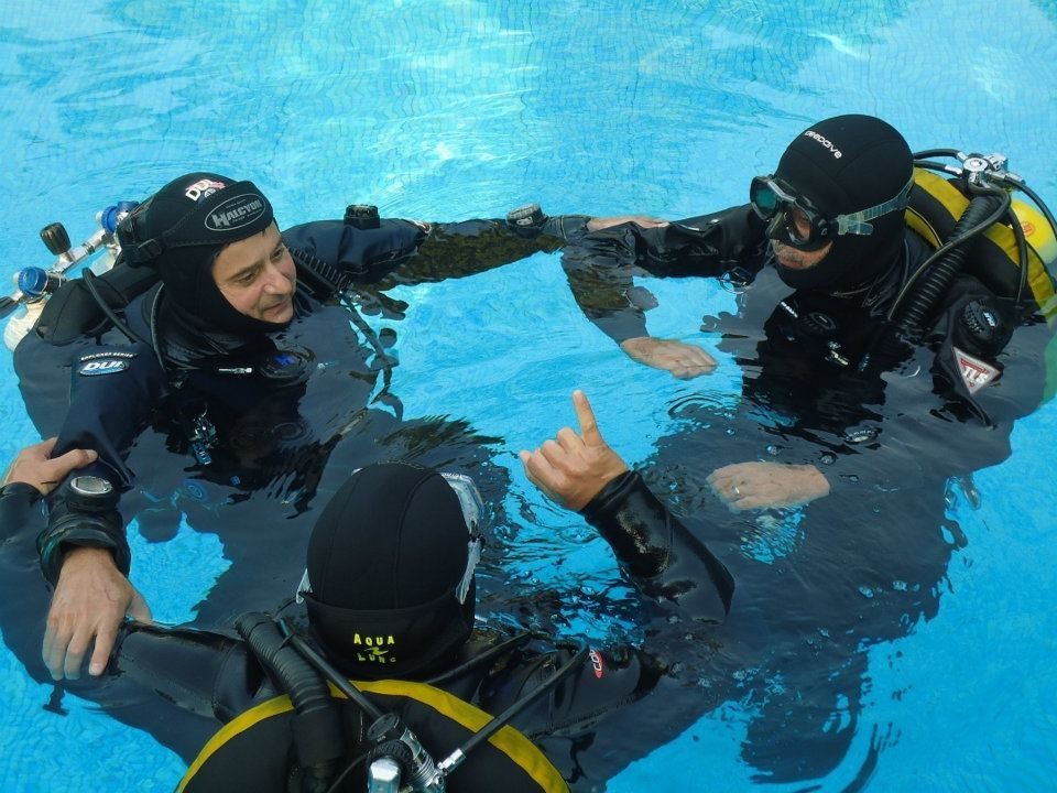 Place SUBMERSUS - Escola de Mergulho
