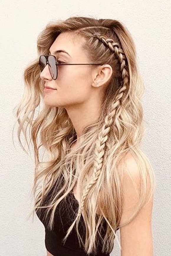 Moda penteado com trança 