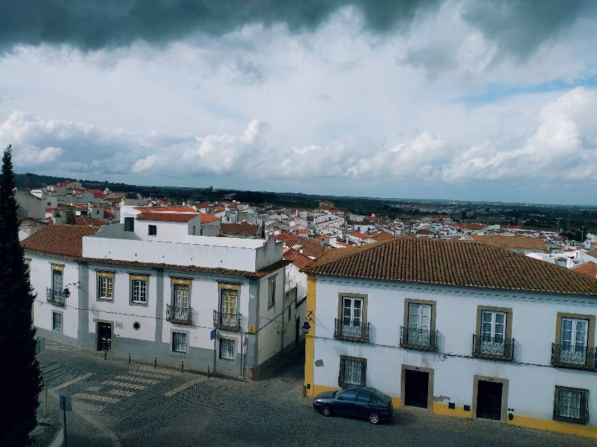 Place Évora