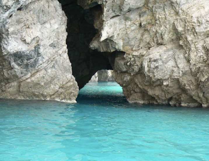 Lugar Grotta Bianca