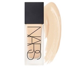 Moda NARS All Days Luminous weightless