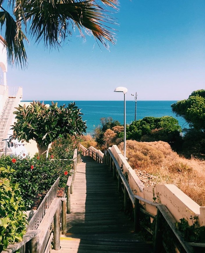 Place Praia Olhos de Água