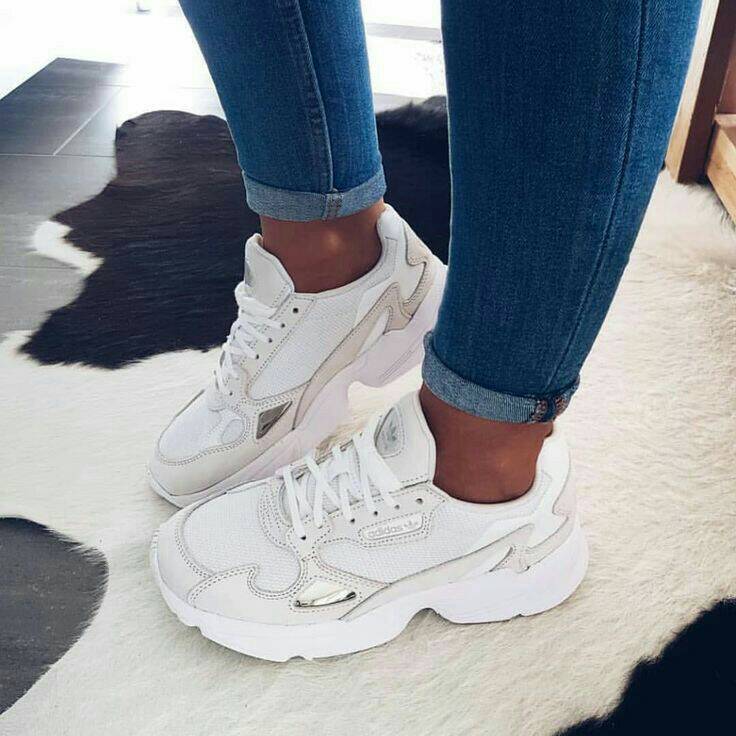 Social Tênis Adidas feminino