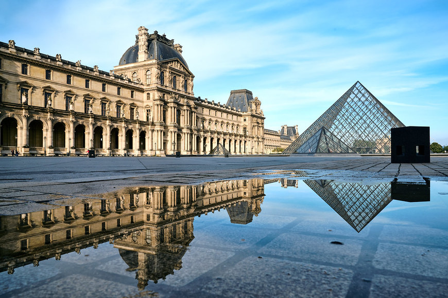 Place Museo del Louvre