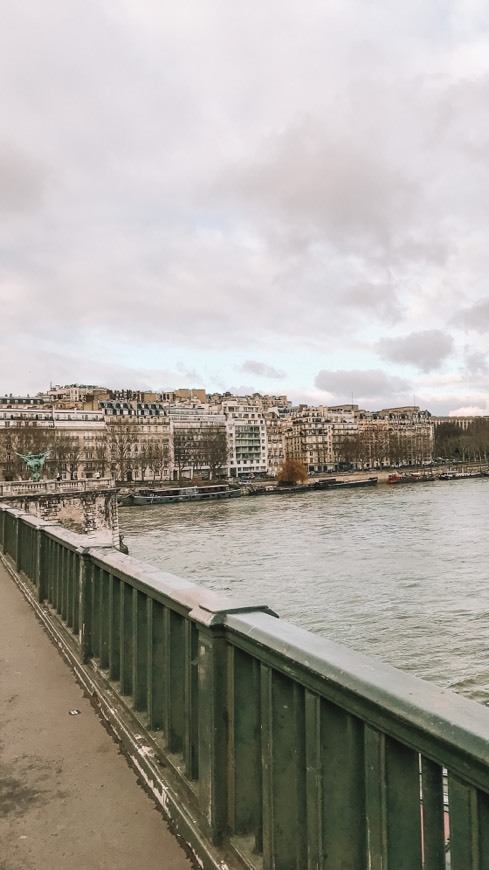 Place Pont de Bir-Hakeim