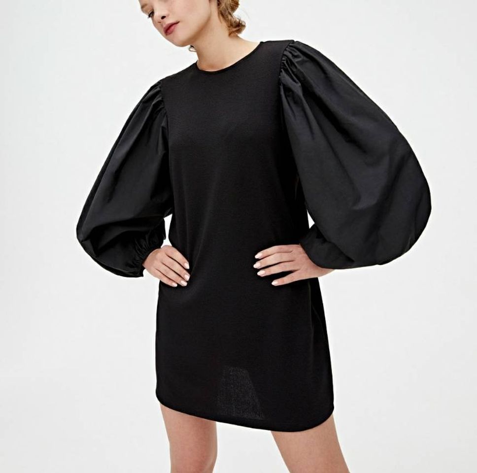 Social Vestido preto com mangas abalonadas