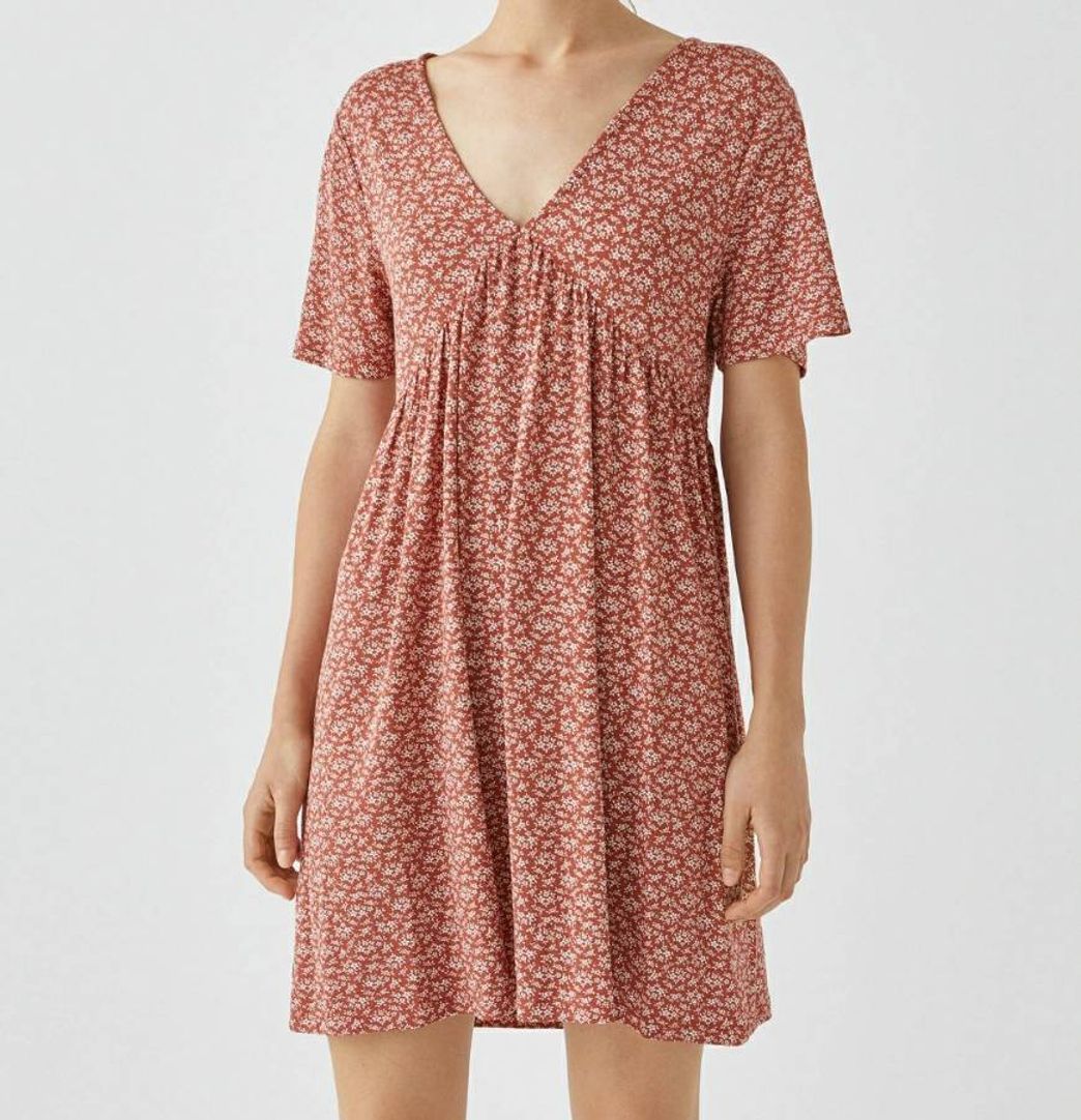 Macacão curto com crepe fluido