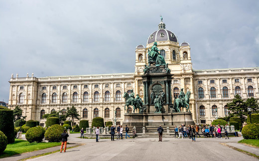 Maria-Theresien-Platz