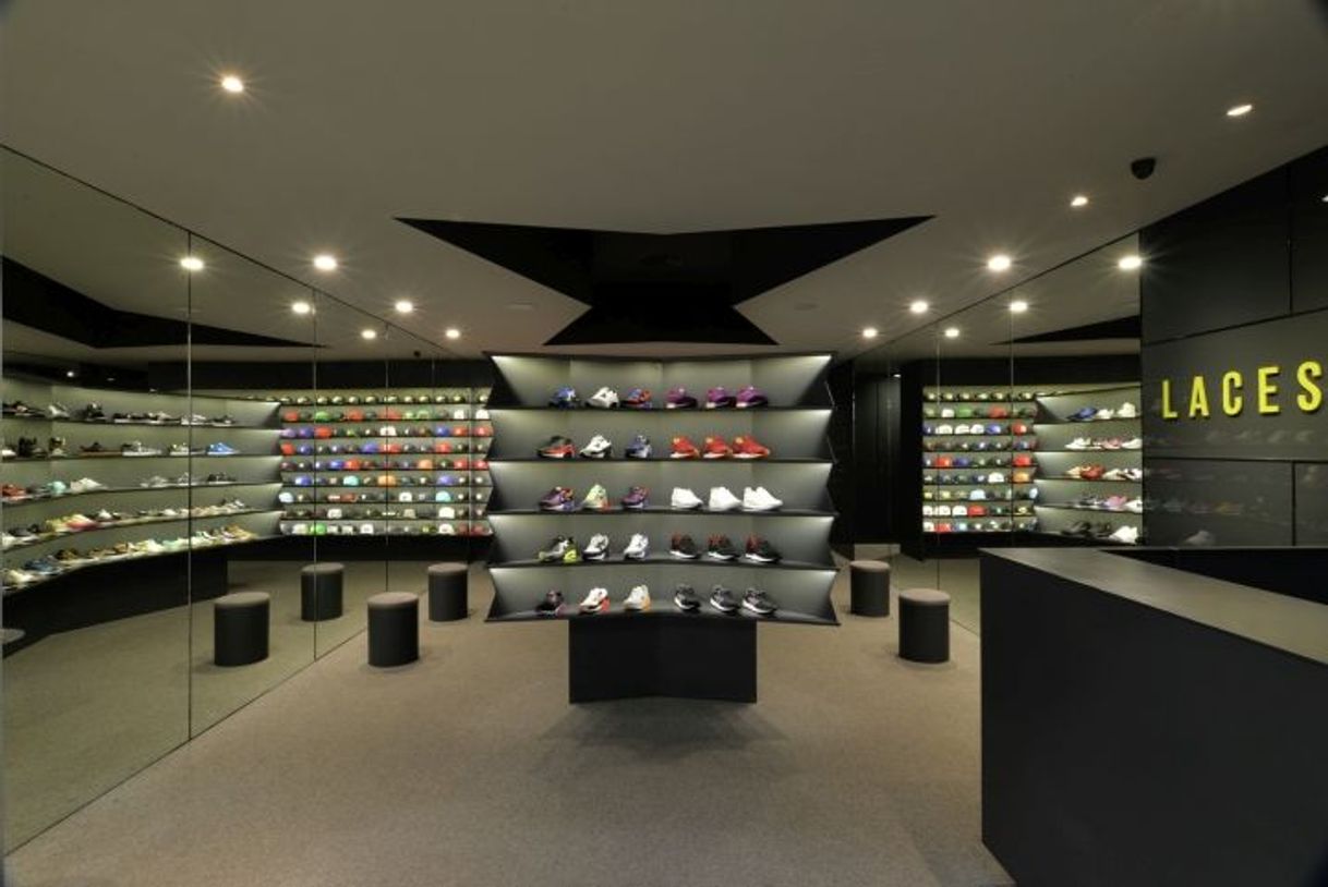 Fashion LACES Sneaker Store