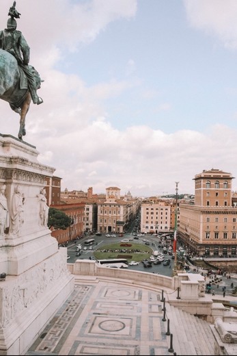 Monumento a Víctor Manuel II