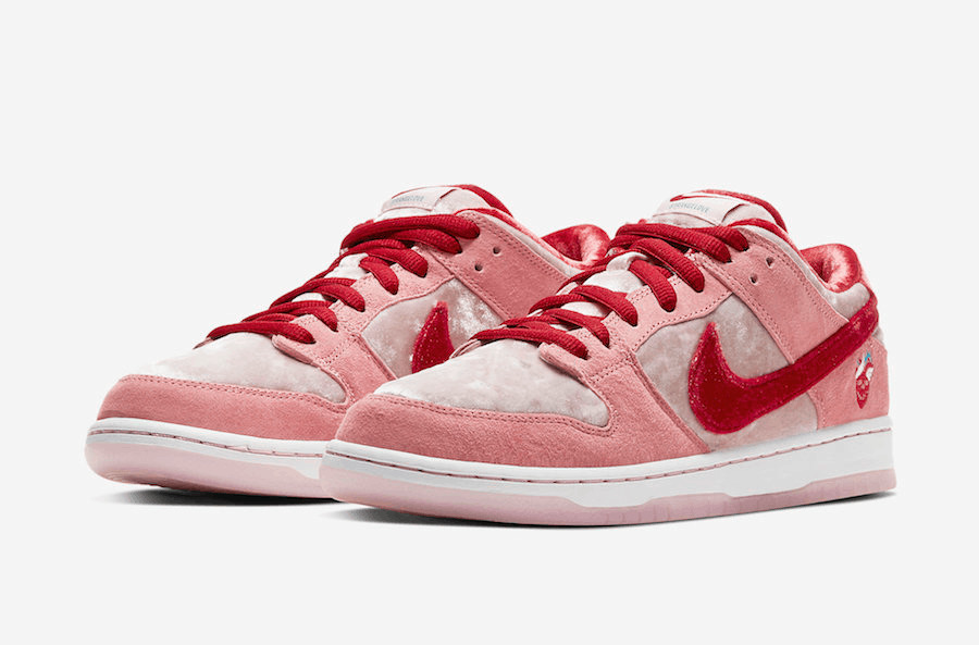 Products StrangeLove x Dunk Low SB 'Valentine's Day' 