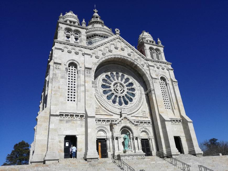 Lugar Templo Monumento Santa Luzia