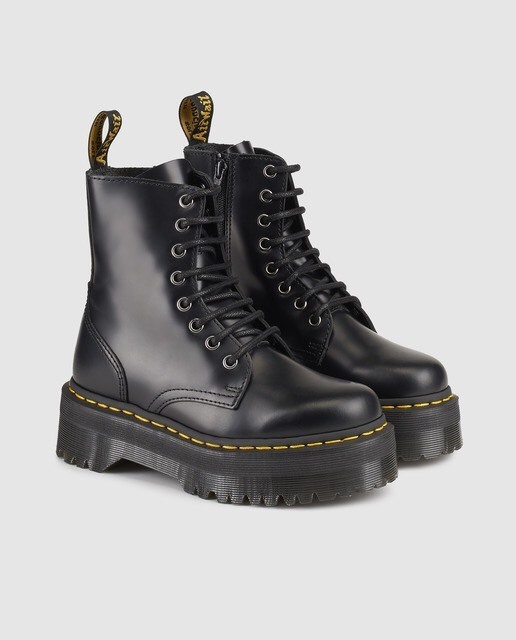 Moda Dr. Martens plataforma 