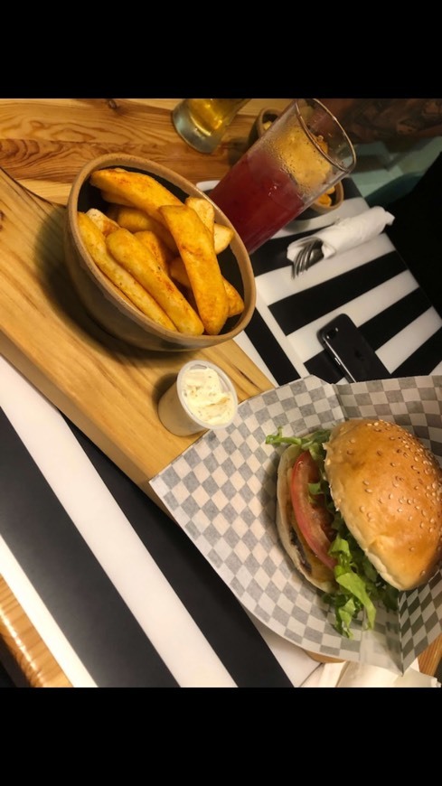 Restaurantes Meat Me