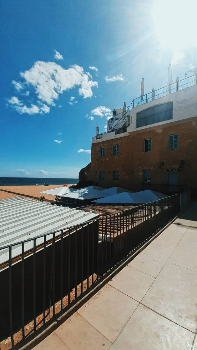 Place Praia dos Pescadores