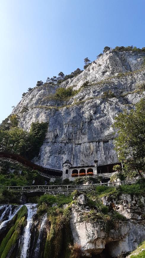 Place St. Beatus Caves