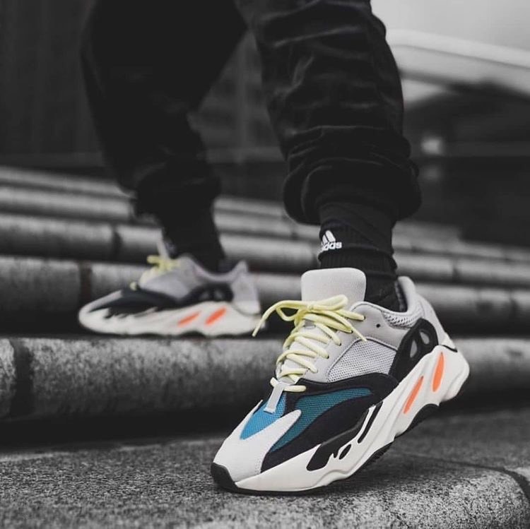 Moda Yeezy Boost 700