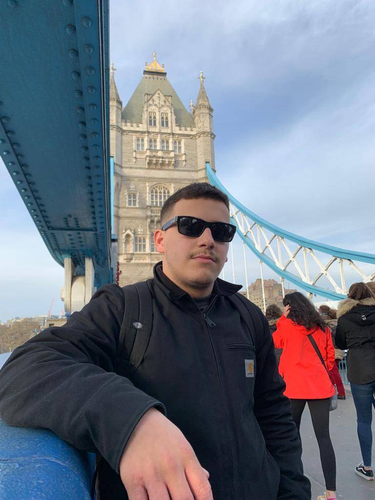 Place Tower Bridge