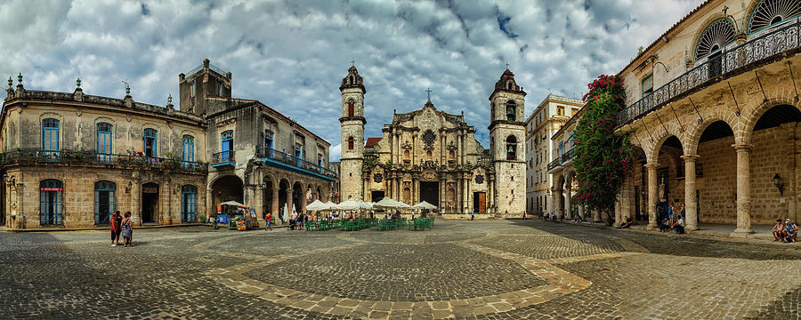 Lugares Plaza de la Catedral & Calle General Castaños