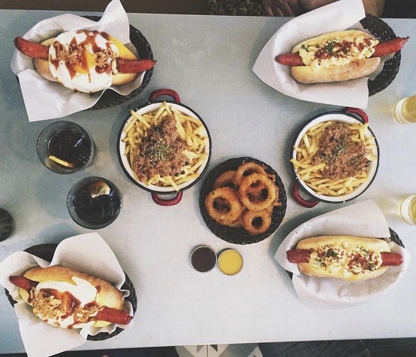 Restaurantes Frankie Hot Dogs