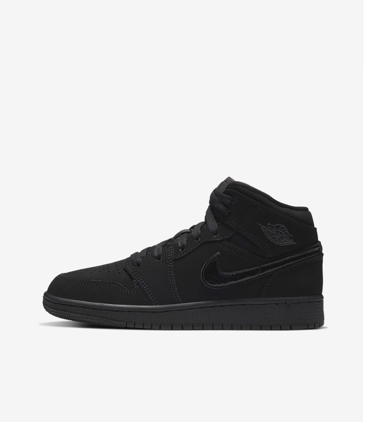 Social Nike Air Jordan Mid 