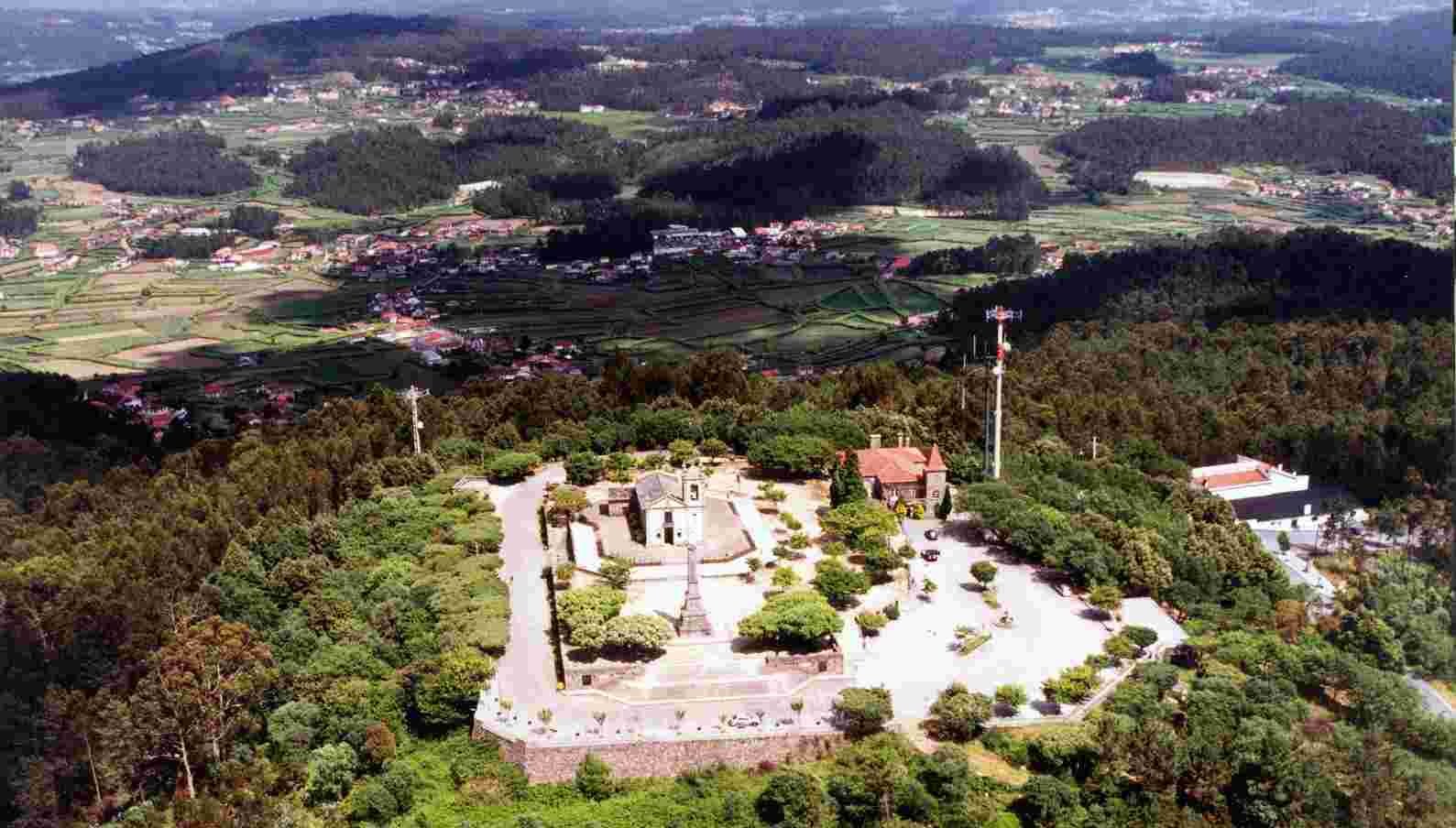 Place Avenida Nossa Senhora da Franqueira