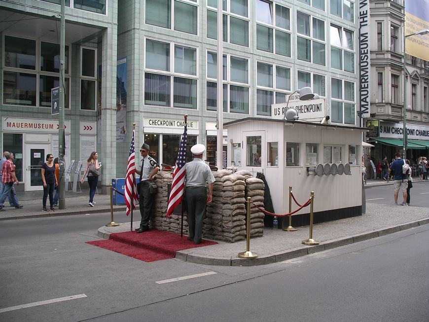 Place Checkpoint Charlie