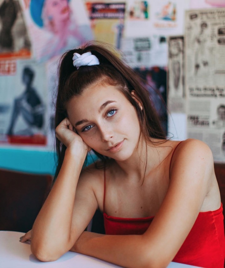 Moda Emma Chamberlain