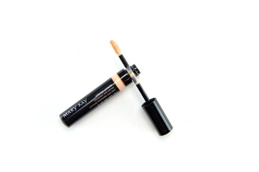 Perfecting Concealer MARY KAY 