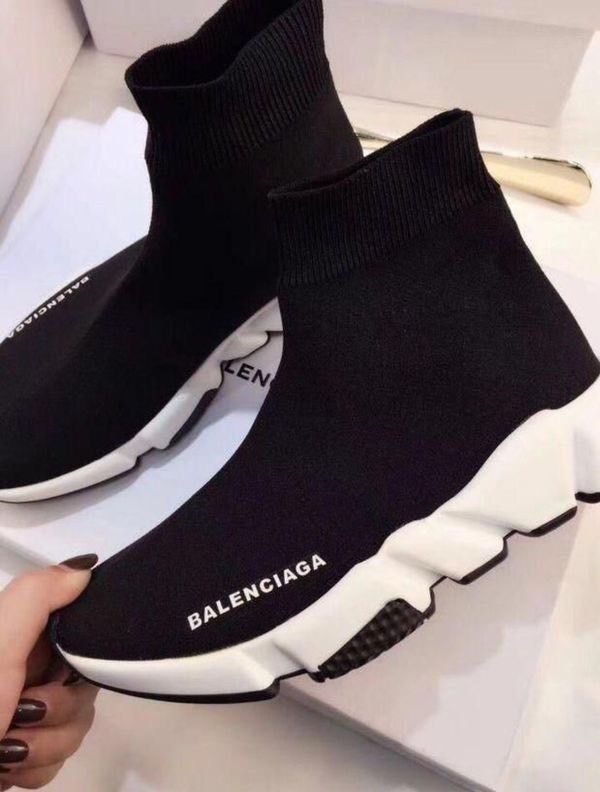 Social Balenciaga 