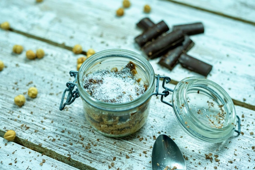 Sobremesa de bolacha digestiva e chocolate 