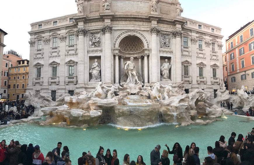 Lugar Fontana di Trevi