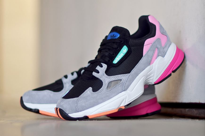 Moda Adidas Falcon Core Black