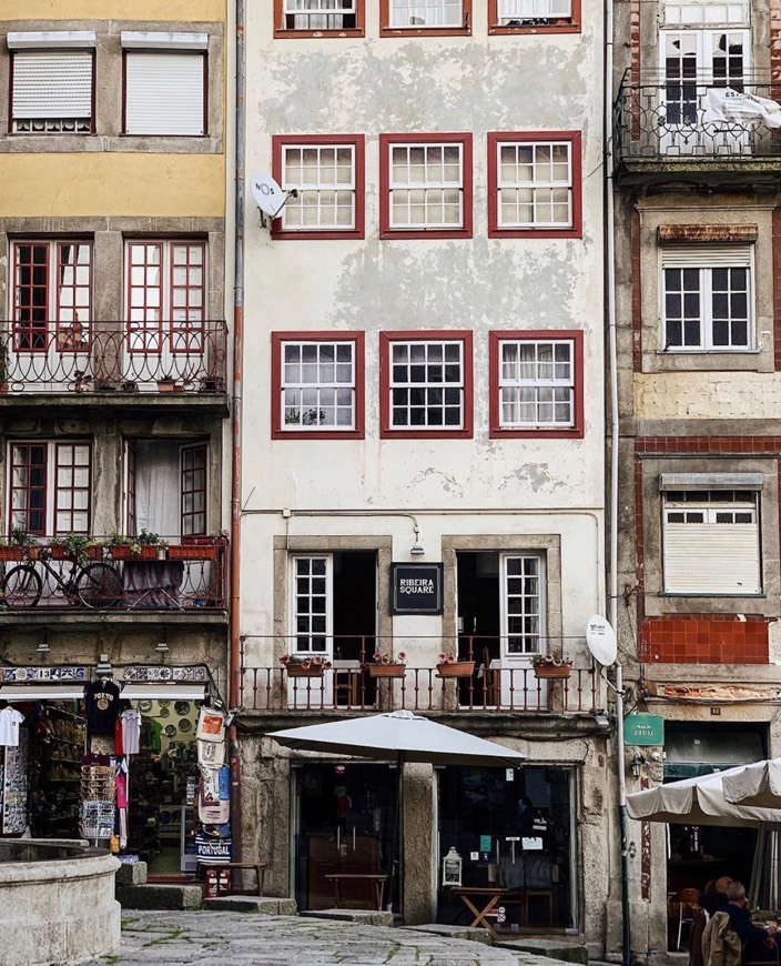 Place Ribeira do Porto